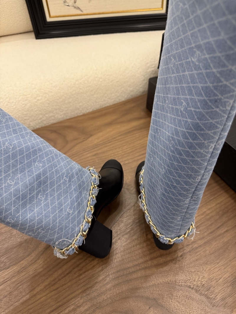 Ch**el boots